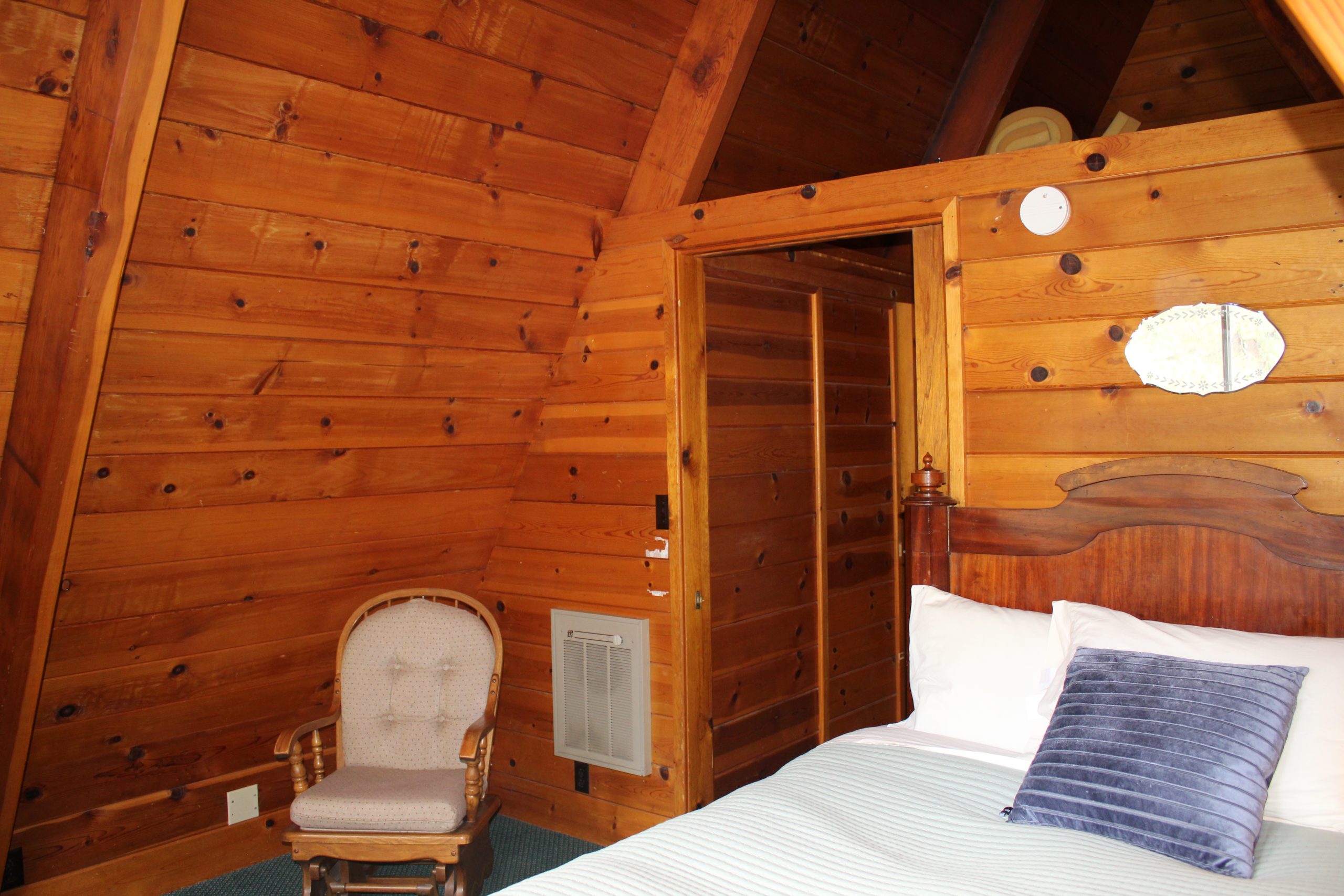 Bluebird Upstairs Bedroom 2