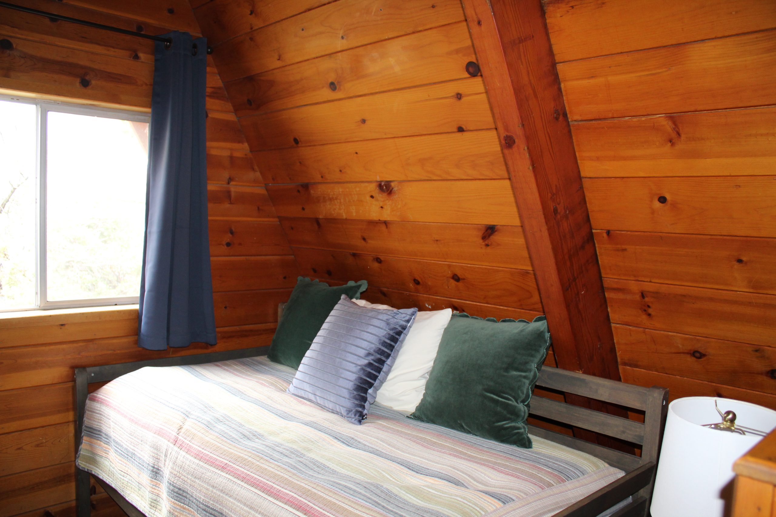 Bluebird Upstairs Bedroom 1